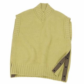 サカイ(sacai)の美品 サカイ Sacai ニット セーター ベスト 22AW WOOL KNIT VEST 22-02862M ノースリーブ サイドスリット ウール トップス メンズ 2(M相当) イエローグリーン(ニット/セーター)