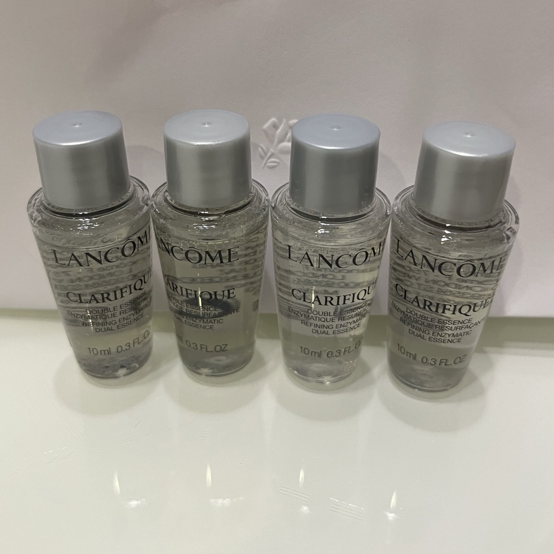 LANCOME(ランコム)の新品　クラリフィック　デュアル　エッセンスローション　10mL✖️4本 コスメ/美容のスキンケア/基礎化粧品(化粧水/ローション)の商品写真