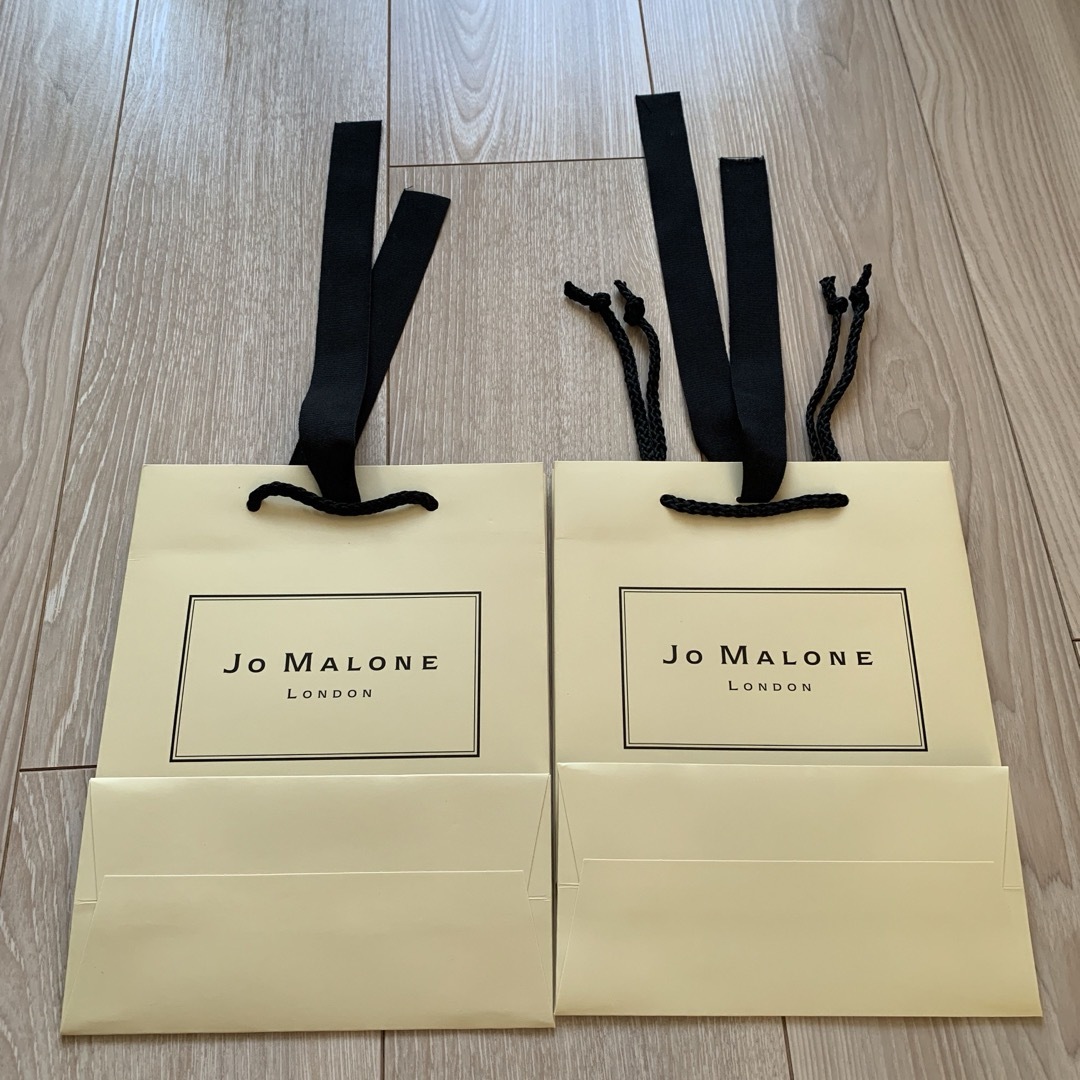 Jo Malone(ジョーマローン)のJo MALONE  紙袋　２枚セット　未使用品 コスメ/美容の香水(その他)の商品写真