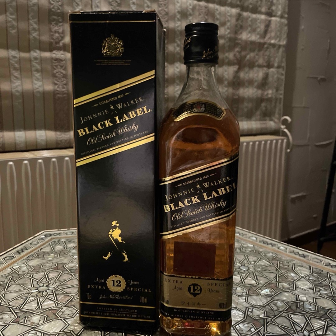 ジョニーウォーカー　 BLACK LABEL　スコッチウイスキー　ブラックラベル 食品/飲料/酒の酒(ウイスキー)の商品写真