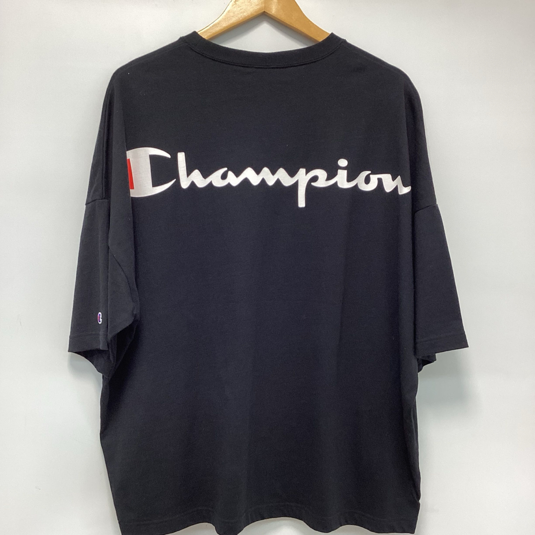 Champion(チャンピオン)のチャンピオン　オーバーサイズTシャツ レディースのトップス(Tシャツ(半袖/袖なし))の商品写真