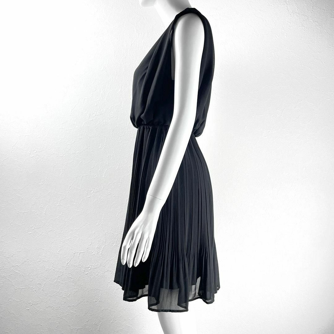 SHIPS(シップス)のSHIPS ノースリーブ シフォン プリーツ ワンピース ドレス 黒 F レディースのワンピース(ひざ丈ワンピース)の商品写真