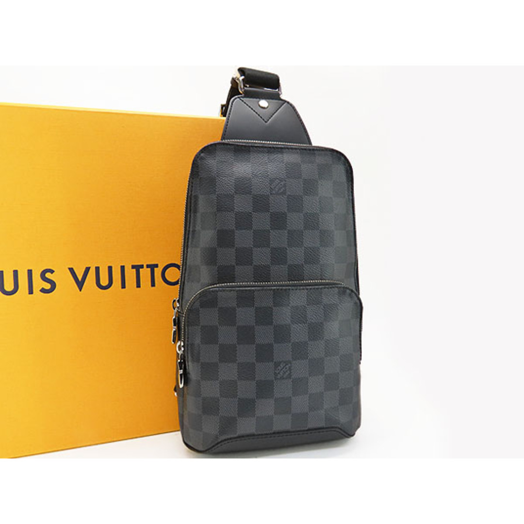 LOUIS VUITTON(ルイヴィトン)の未使用ルイヴィトンダミエグラフィットアヴェニュースリングバッグボディ メンズのバッグ(ボディーバッグ)の商品写真