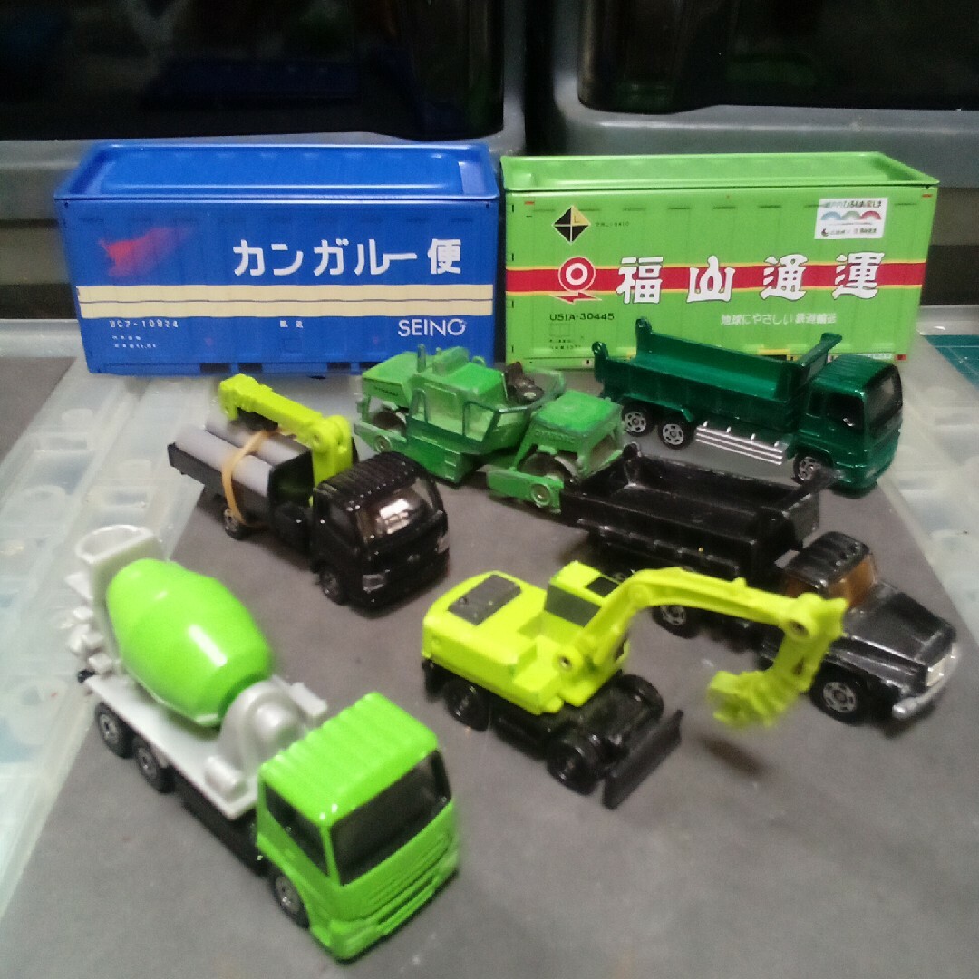 Takara Tomy(タカラトミー)のトミカ博  非売品トミカ　建設車両 / 工事車両　BLACK & GREEN エンタメ/ホビーのおもちゃ/ぬいぐるみ(ミニカー)の商品写真