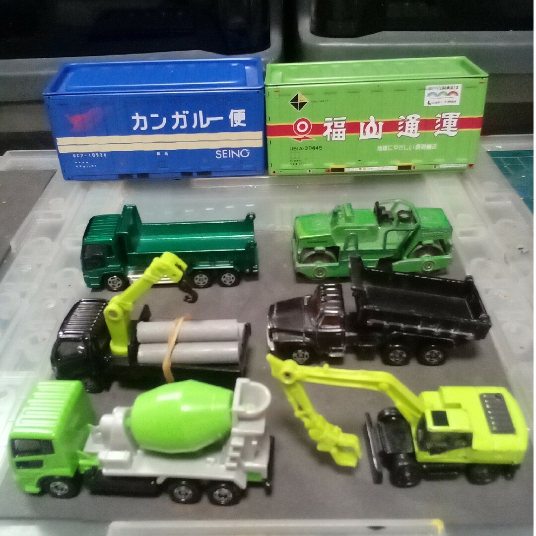 Takara Tomy(タカラトミー)のトミカ博  非売品トミカ　建設車両 / 工事車両　BLACK & GREEN エンタメ/ホビーのおもちゃ/ぬいぐるみ(ミニカー)の商品写真