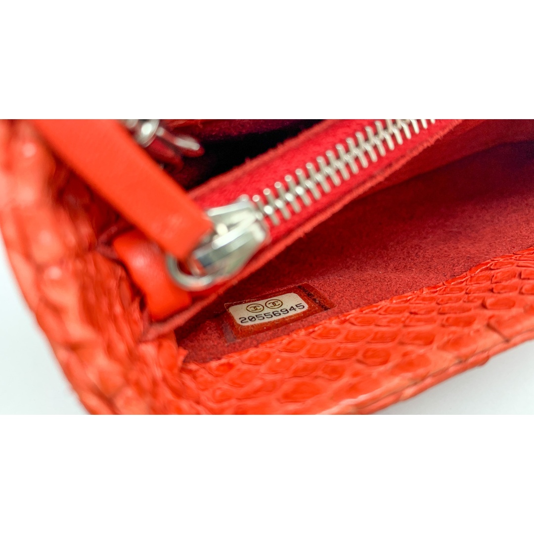CHANEL - CHANEL シャネル オレンジ系 シルバー金具 パイソン 蛇 CHANEL - CHANEL シャネル オレンジ系 シルバー金具 パイソン 蛇