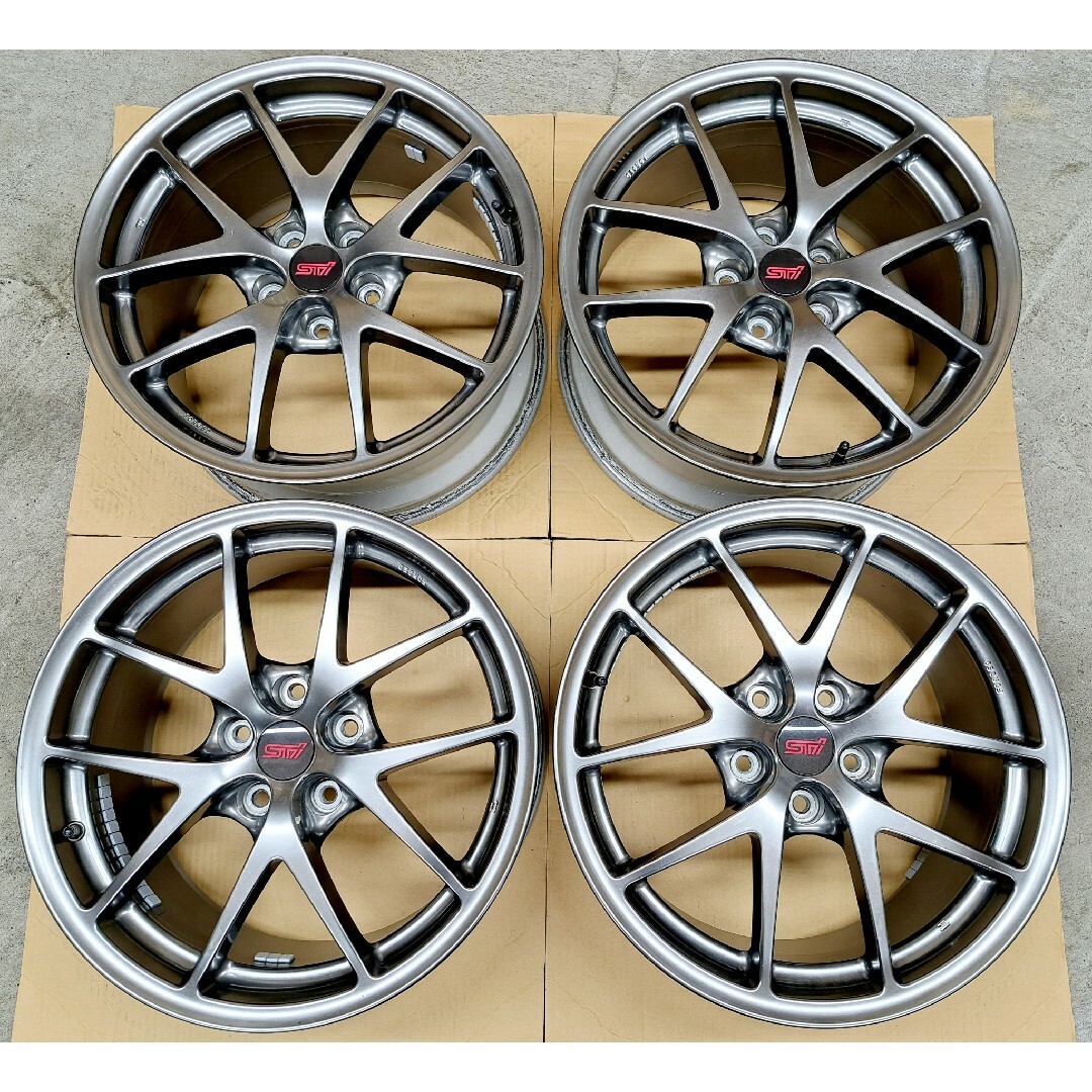 BBS(ビービーエス)のスバル WRX STI 純正 BBS ホイール 4本 8.5J レヴォーグ 鍛造 自動車/バイクの自動車(ホイール)の商品写真