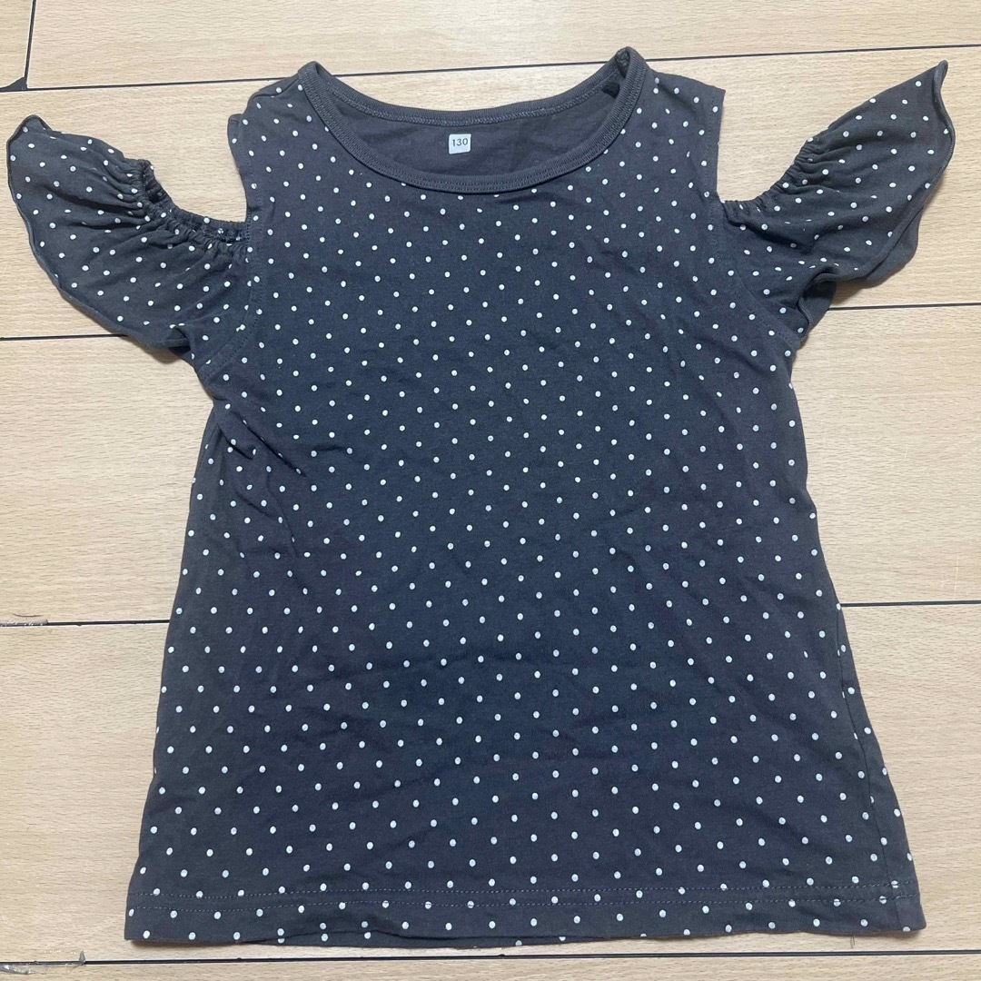 AEON(イオン)の水玉 肩出し トップス 130cm キッズ/ベビー/マタニティのキッズ服男の子用(90cm~)(Tシャツ/カットソー)の商品写真