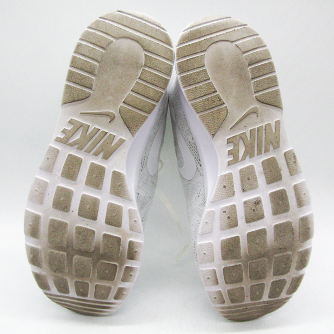 NIKE(ナイキ)のナイキ スニーカー ローカット タンジュンENG 902865 靴 シューズ 白 レディース 24.5サイズ ホワイト NIKE レディースの靴/シューズ(スニーカー)の商品写真