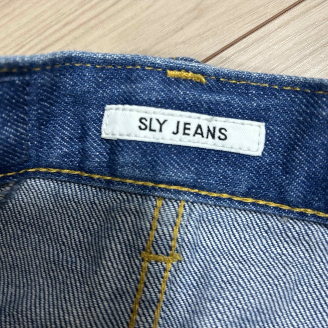 SLY(スライ)のほぼ未使用　SLY jeans デニム　ミニスカート レディースのパンツ(デニム/ジーンズ)の商品写真