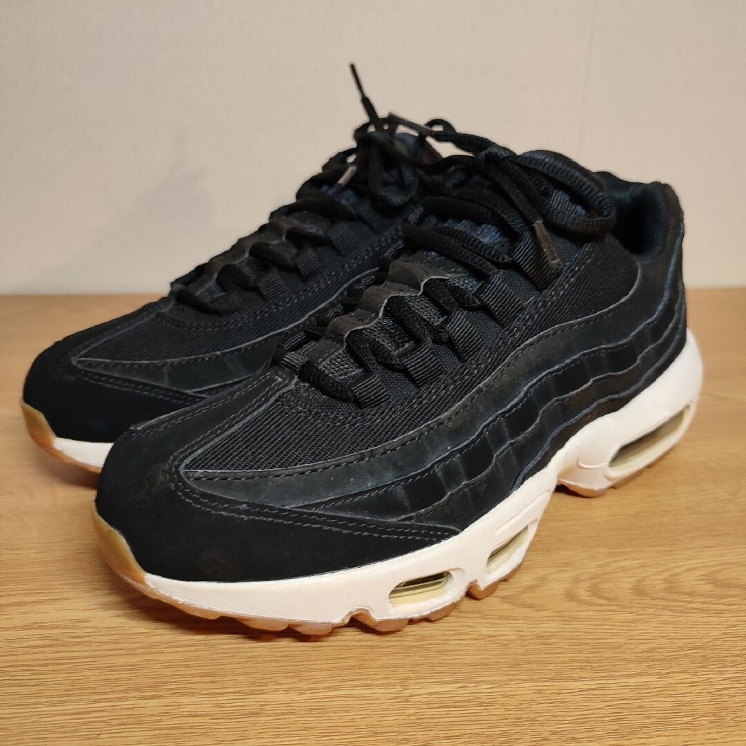 NIKE(ナイキ)の★大人気 NIKE W AIR MAX 95 "MONOTONE GUM" 25 レディースの靴/シューズ(スニーカー)の商品写真