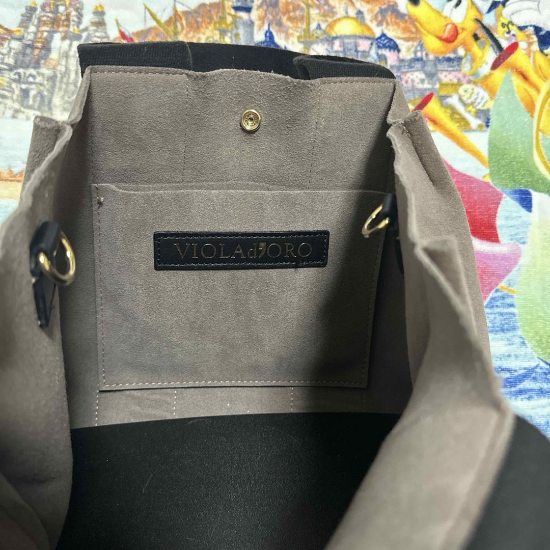 VIOLAd'ORO(ヴィオラドーロ)のVIOLAd'OROヴィオラドーロ⭐︎ トートバッグM⭐︎グレージュ×ブラック レディースのバッグ(トートバッグ)の商品写真