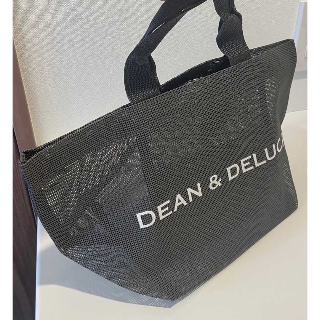 DEAN & DELUCA(ディーンアンドデルーカ)の【新品】DEAN＆DELUCAディーン&デルーカメッシュバックライトグレーS レディースのバッグ(トートバッグ)の商品写真