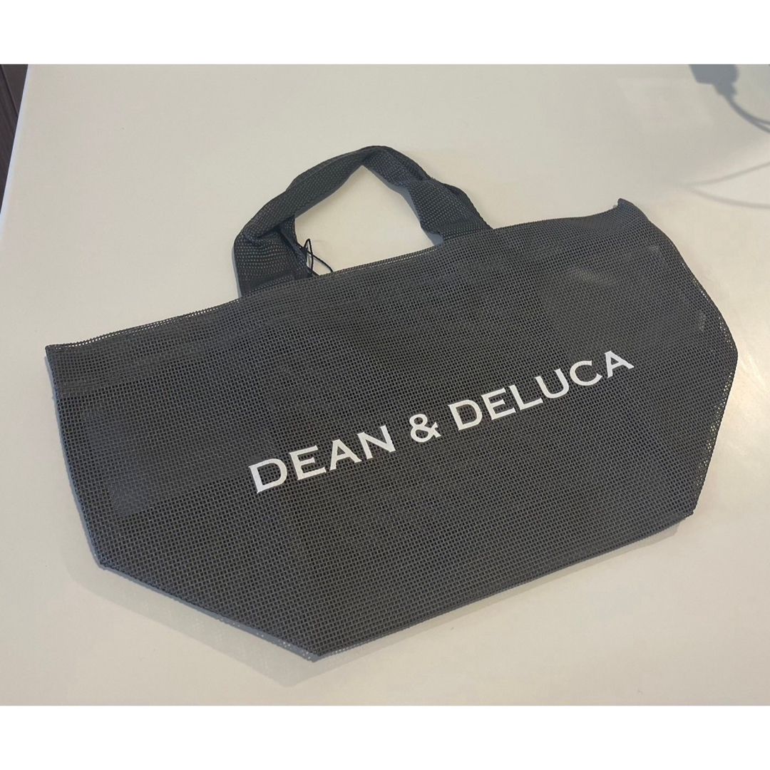 DEAN & DELUCA(ディーンアンドデルーカ)の【新品】DEAN＆DELUCAディーン&デルーカメッシュバックライトグレーS レディースのバッグ(トートバッグ)の商品写真