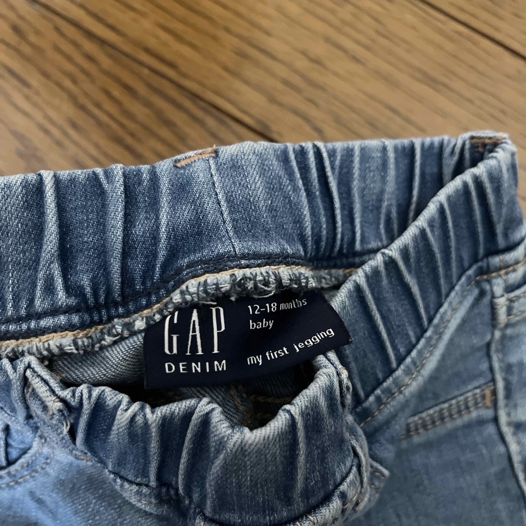 GAP(ギャップ)のgap ベビーギャップ☆デニム　長ズボン　ジーパン キッズ/ベビー/マタニティのベビー服(~85cm)(パンツ)の商品写真