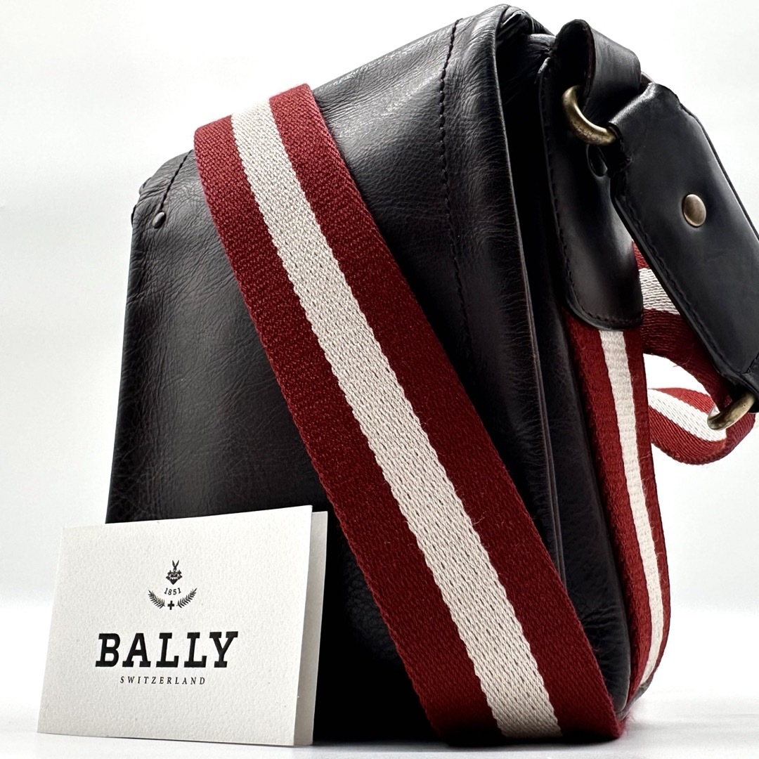 Bally(バリー)の✨美品✨バリー ショルダーバッグ ミニ トレインスポッティング レザー ブラウン メンズのバッグ(ショルダーバッグ)の商品写真
