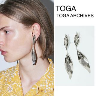 TOGA - 新品 定価1.5万円 TOGA ARCHIVES イヤリング メタルモチーフ