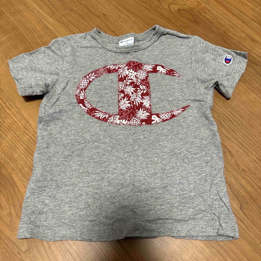 Champion(チャンピオン)のchampion チャンピオン グレー Tシャツ 男の子 110cm キッズ/ベビー/マタニティのキッズ服男の子用(90cm~)(Tシャツ/カットソー)の商品写真