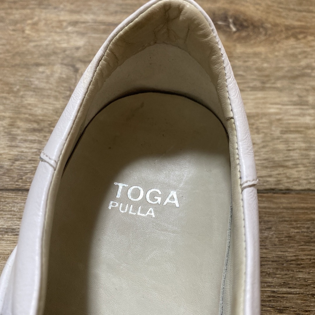 TOGA PULLA(トーガプルラ)の定価5.8万 TOGA PULLA トーガプルラ ハラコレザー メタルスニーカー レディースの靴/シューズ(スニーカー)の商品写真