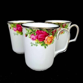 ロイヤルアルバート(ROYAL ALBERT)の●美品 ◆ ロイヤルアルバート　オールドカントリーローズ　薔薇 マグカップ　3客(グラス/カップ)