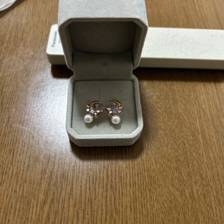 ピアス