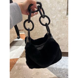 CHANEL - シャネル　コココクーン　ファー　ショルダーバッグ