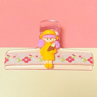 バインダークリップ　ブックマーク　可愛い女の子♡ しおり　読書　勉強　マグネット(その他)