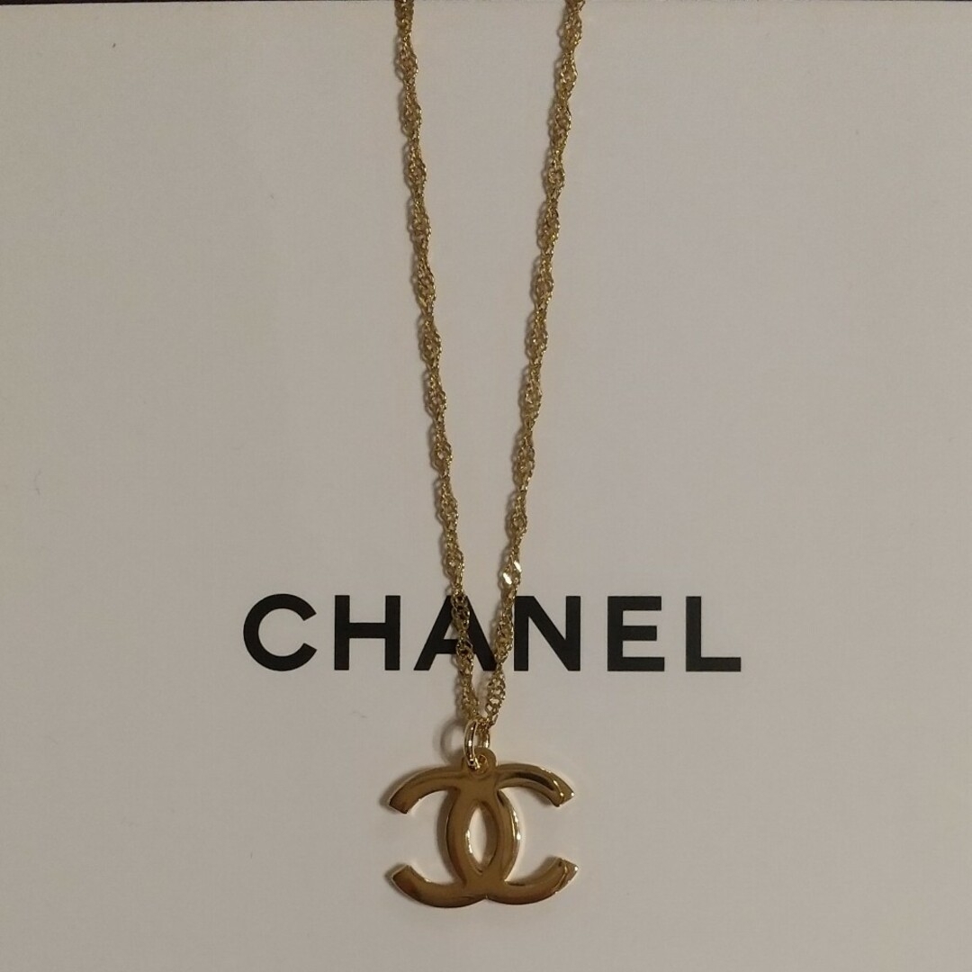 CHANEL(シャネル)のシャネル　正規チャーム　　ネックレス付 レディースのアクセサリー(ネックレス)の商品写真