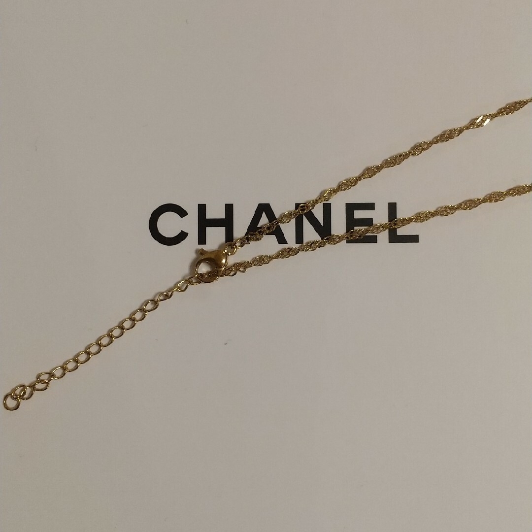 CHANEL(シャネル)のシャネル　正規チャーム　　ネックレス付 レディースのアクセサリー(ネックレス)の商品写真