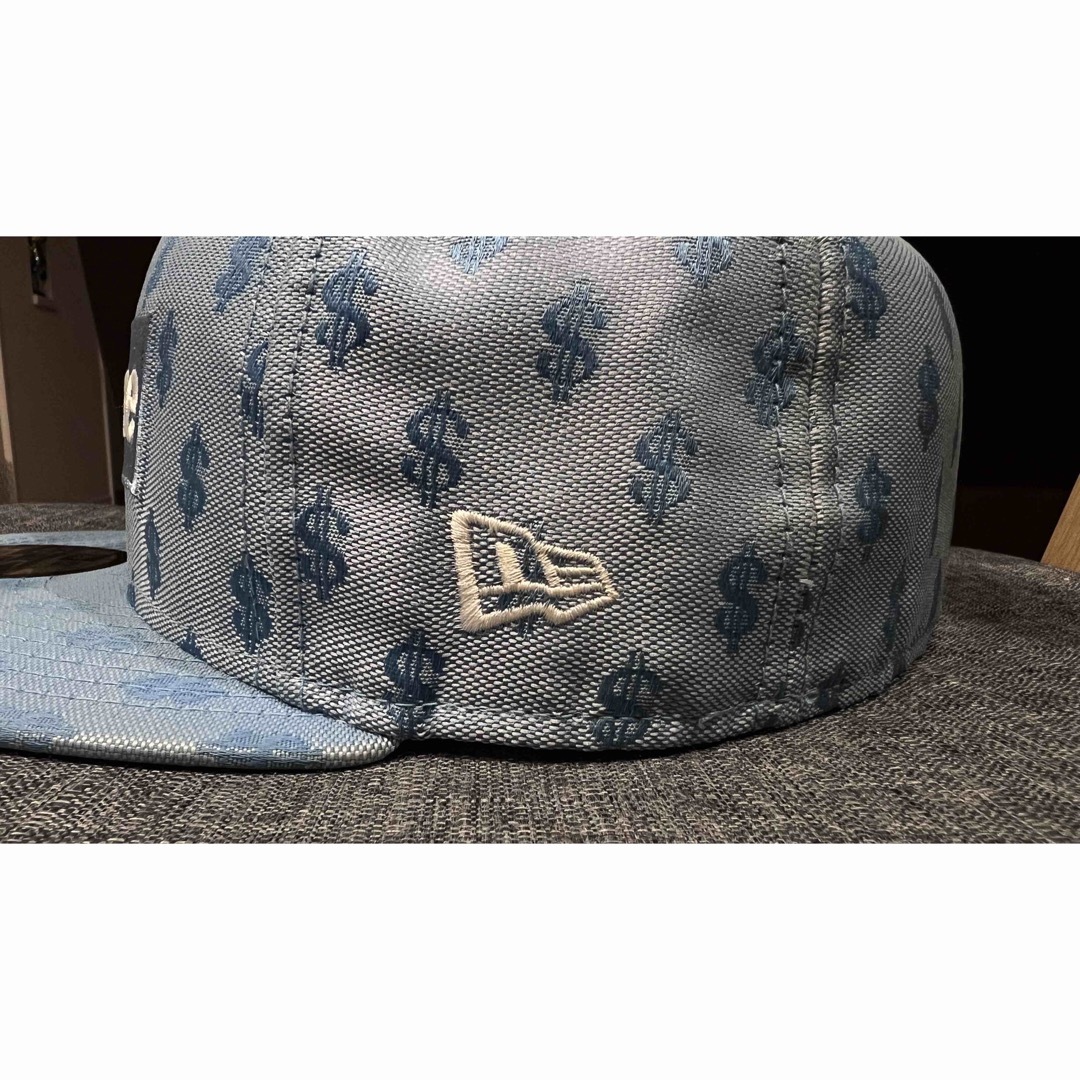 Supreme(シュプリーム)の超美品 Supreme Monogram Box Logo New Era メンズの帽子(キャップ)の商品写真