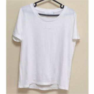 トリプルエー(AAA)のLAVANDA   白Tシャツ(Tシャツ(半袖/袖なし))