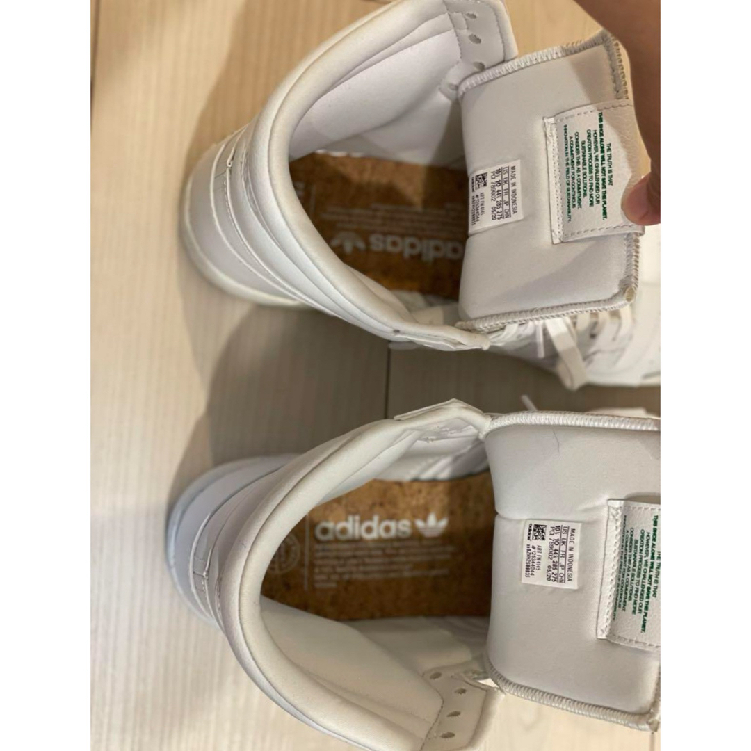 adidas(アディダス)の【美品】adidas メンズ シューズ ホワイト 28.5cm メンズの靴/シューズ(スニーカー)の商品写真