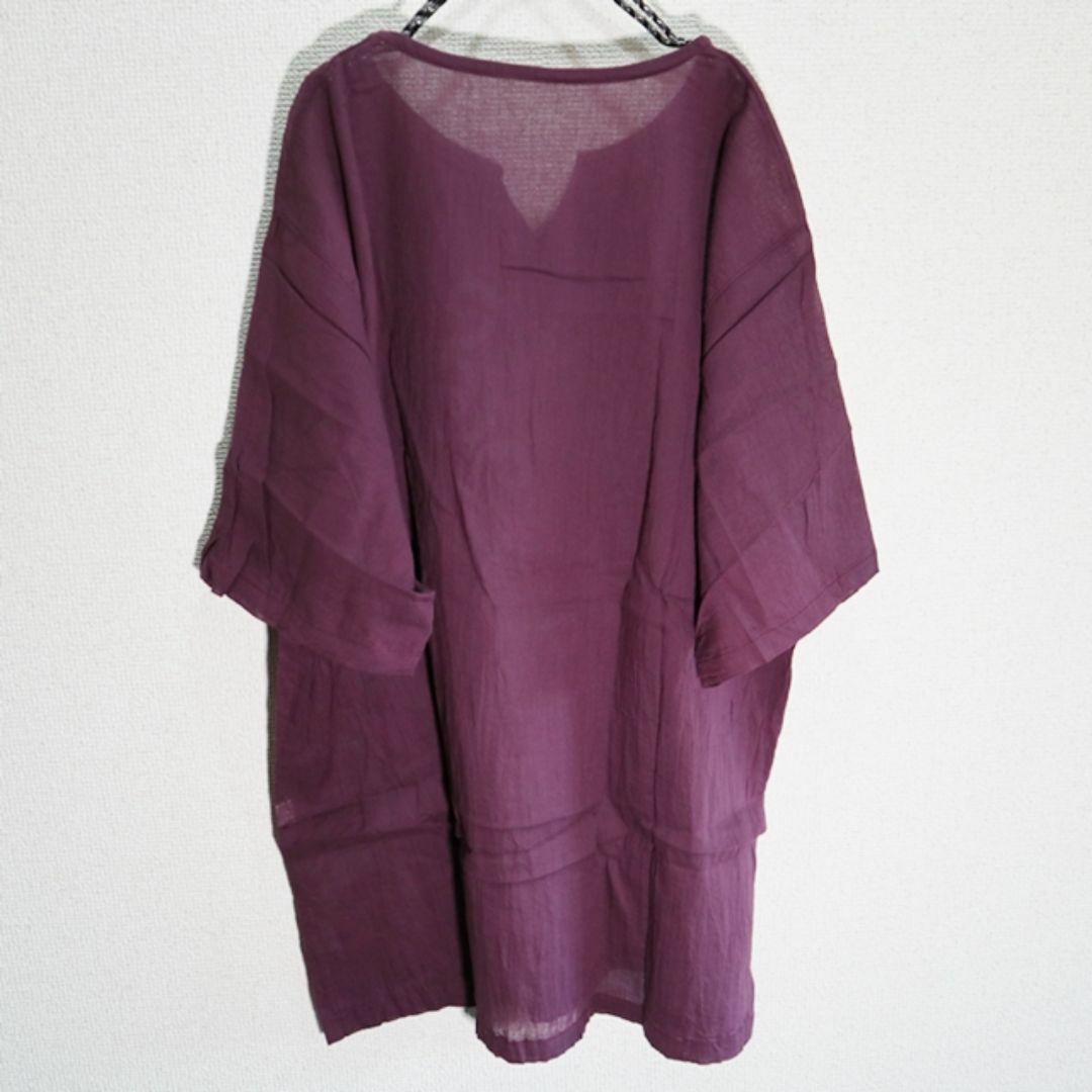 【新品】アジアンコットンシャツ　ぐるぐるとした蔦系の柄　紫系 メンズのトップス(Tシャツ/カットソー(半袖/袖なし))の商品写真