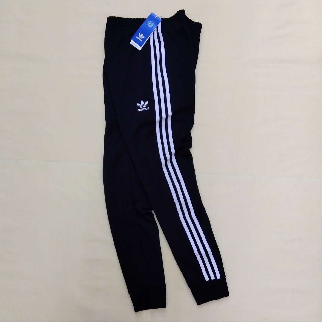 adidas(アディダス)の[新品] アディダス 上下セット トラックパンツ トラックジャケット Sサイズ メンズのトップス(ジャージ)の商品写真