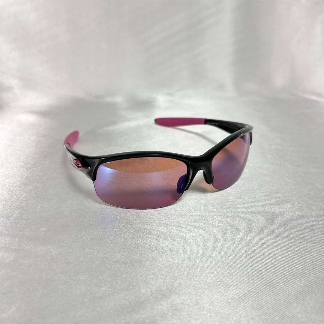 Oakley(オークリー)の限定コラボ オークリー コミット スクエアード レディース サングラス ケース付 レディースのファッション小物(サングラス/メガネ)の商品写真