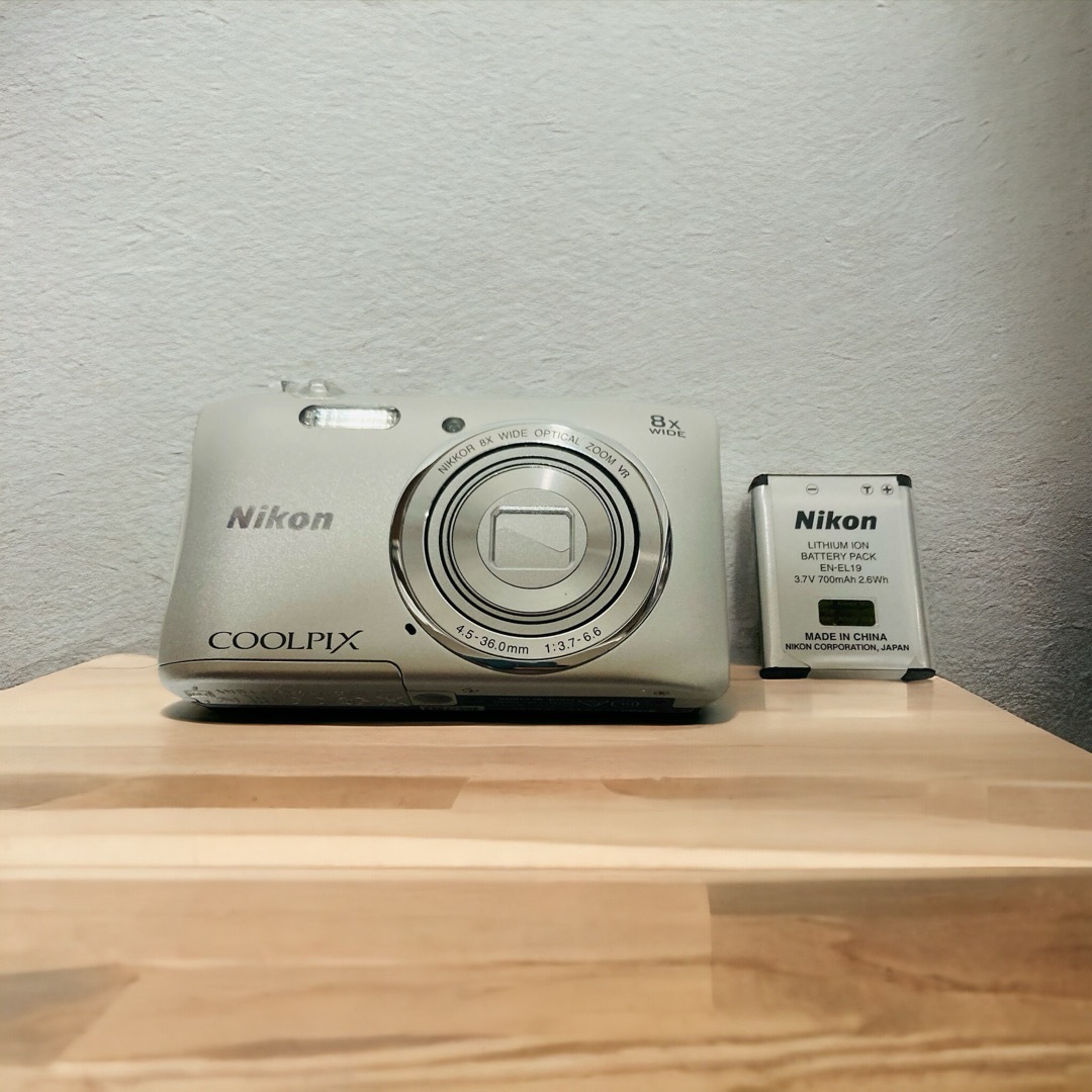 Nikon COOLPIX S3600 シルバー Nikon COOLPIX S3600 シルバー