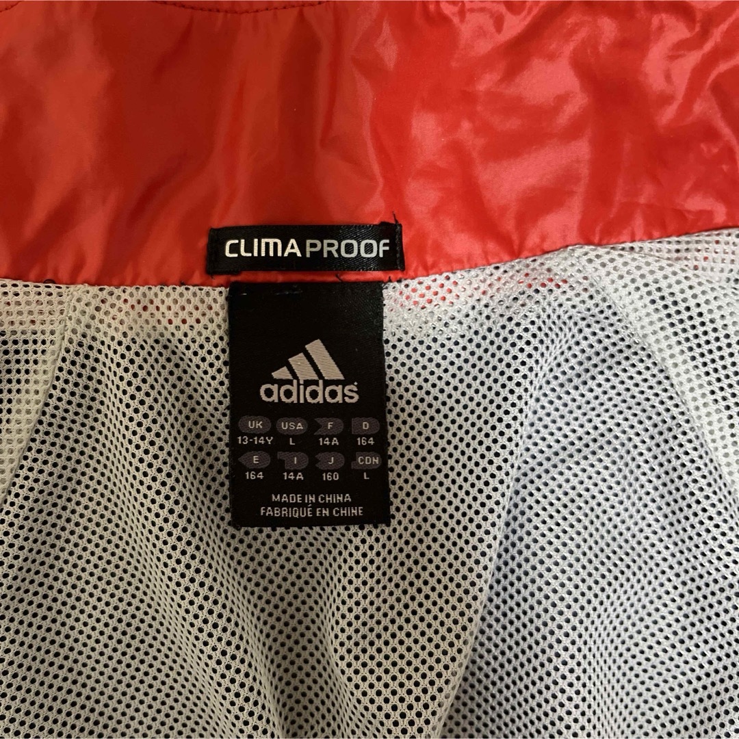 adidas(アディダス)のadidasアディダスCLIMA PROOF ブルゾン 160cm 赤 紺 白 キッズ/ベビー/マタニティのキッズ服男の子用(90cm~)(ジャケット/上着)の商品写真