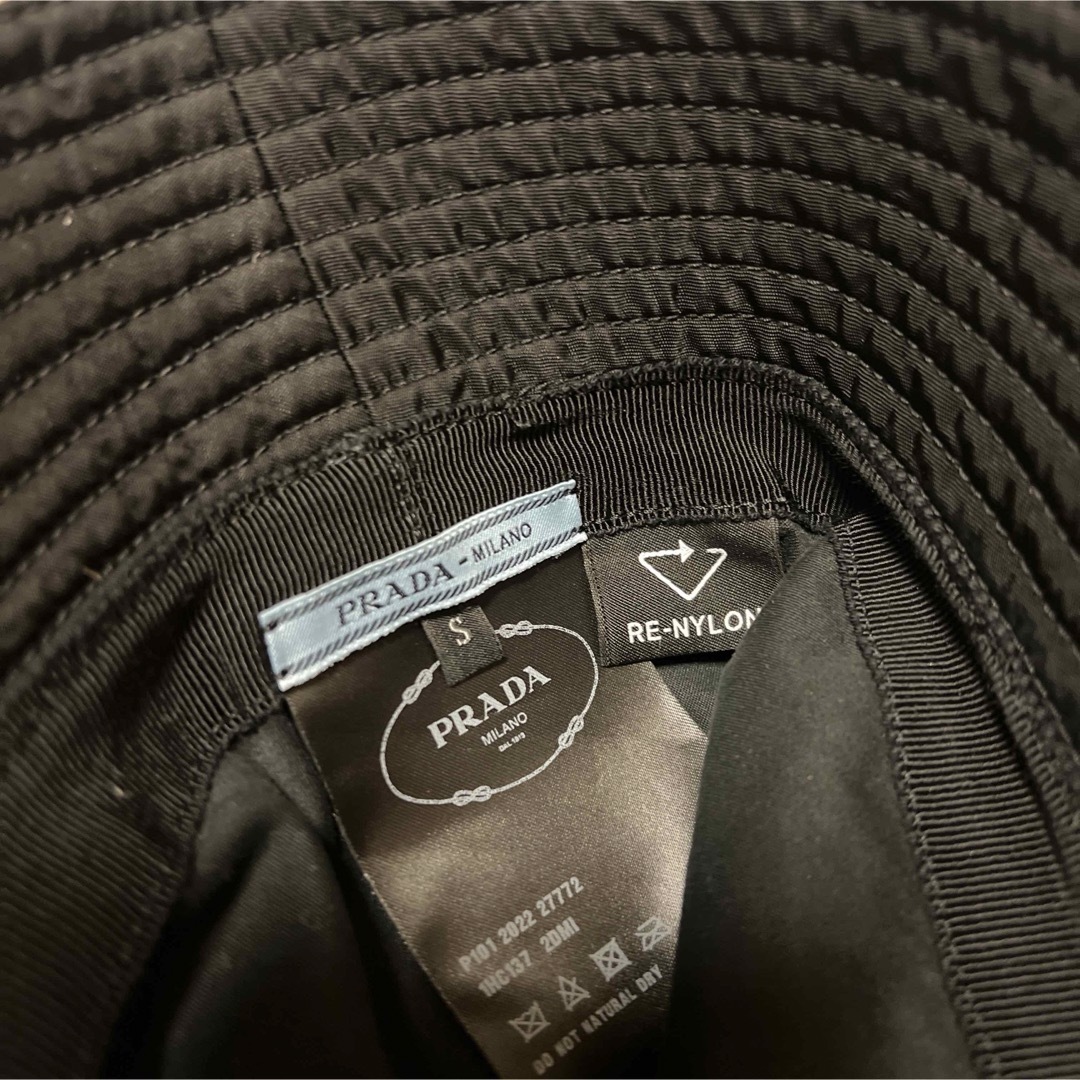 PRADA(プラダ)の【新品】PRADAバケハ バケットハット RE-NYLON レディースの帽子(ハット)の商品写真