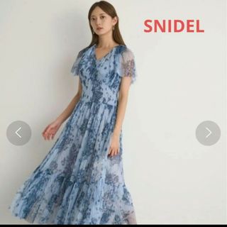 スナイデル(SNIDEL)の【お値下げ歓迎】 プリント　ケープ　チュール　ドレス　ワンピース(ロングワンピース/マキシワンピース)