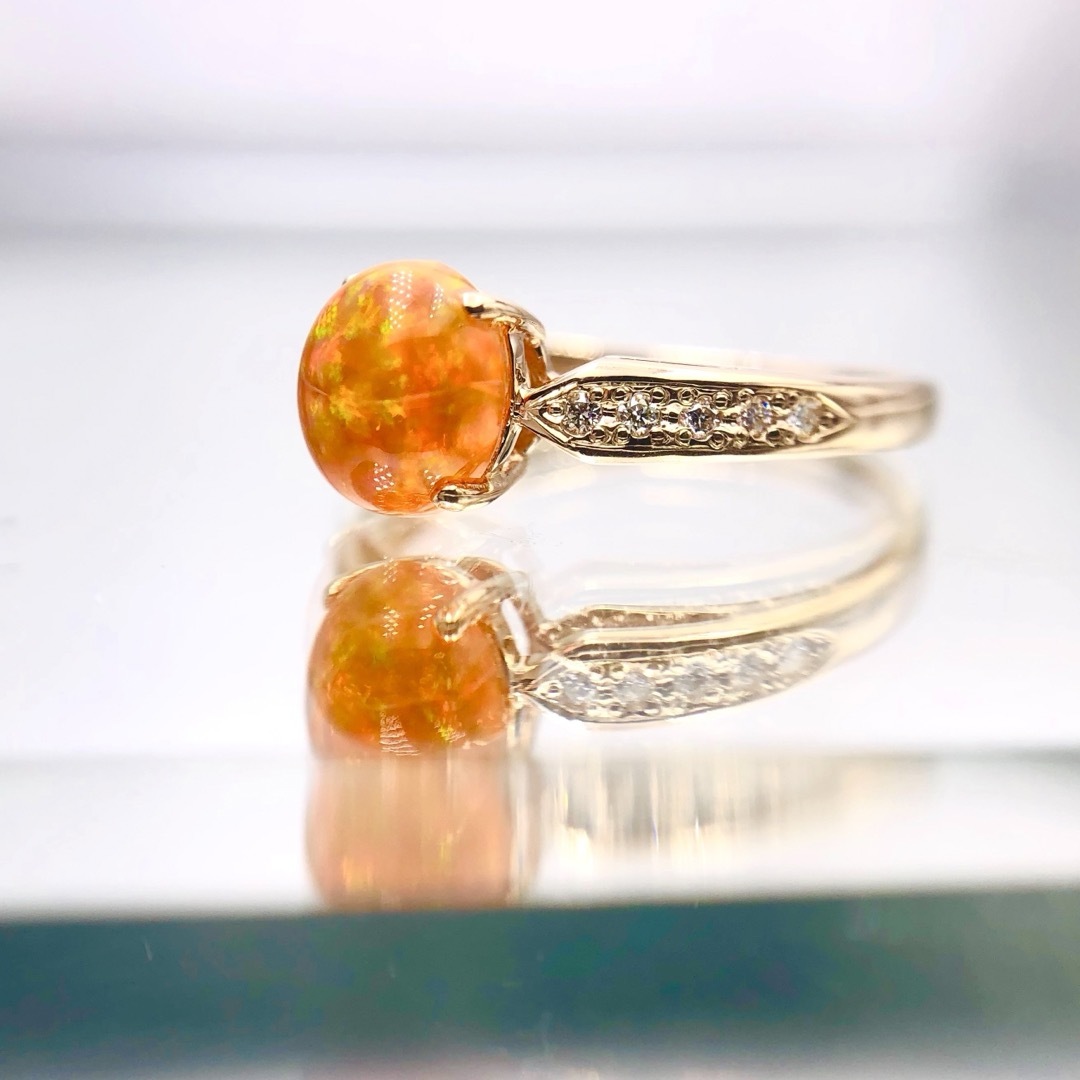 【太陽のようなオレンジ★燃えるオイルのような魔力ある美しさ!!】ファイアオパール レディースのアクセサリー(リング(指輪))の商品写真