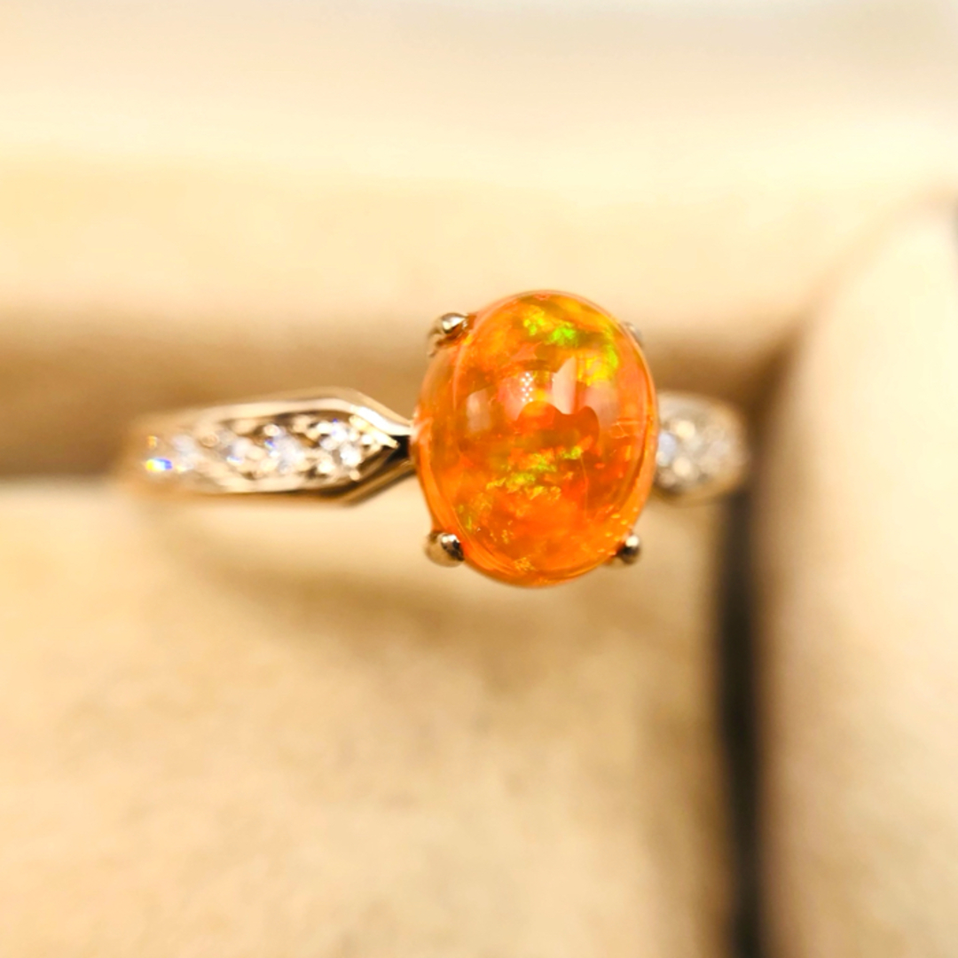 【太陽のようなオレンジ★燃えるオイルのような魔力ある美しさ!!】ファイアオパール レディースのアクセサリー(リング(指輪))の商品写真