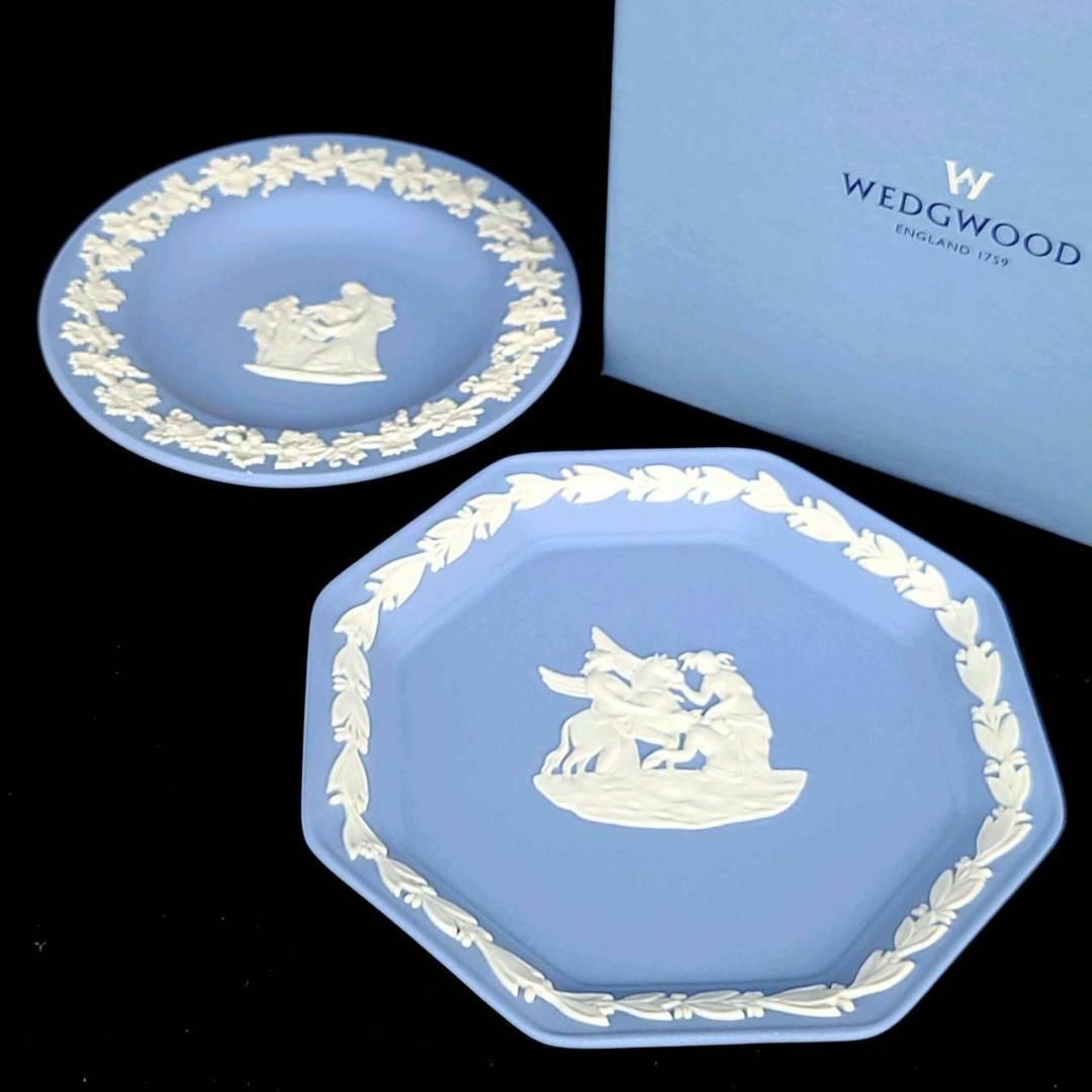 WEDGWOOD(ウェッジウッド)の●美品 ◆ ウェッジウッド　ジャスパー　小皿　2枚セット　箱つき インテリア/住まい/日用品のキッチン/食器(食器)の商品写真