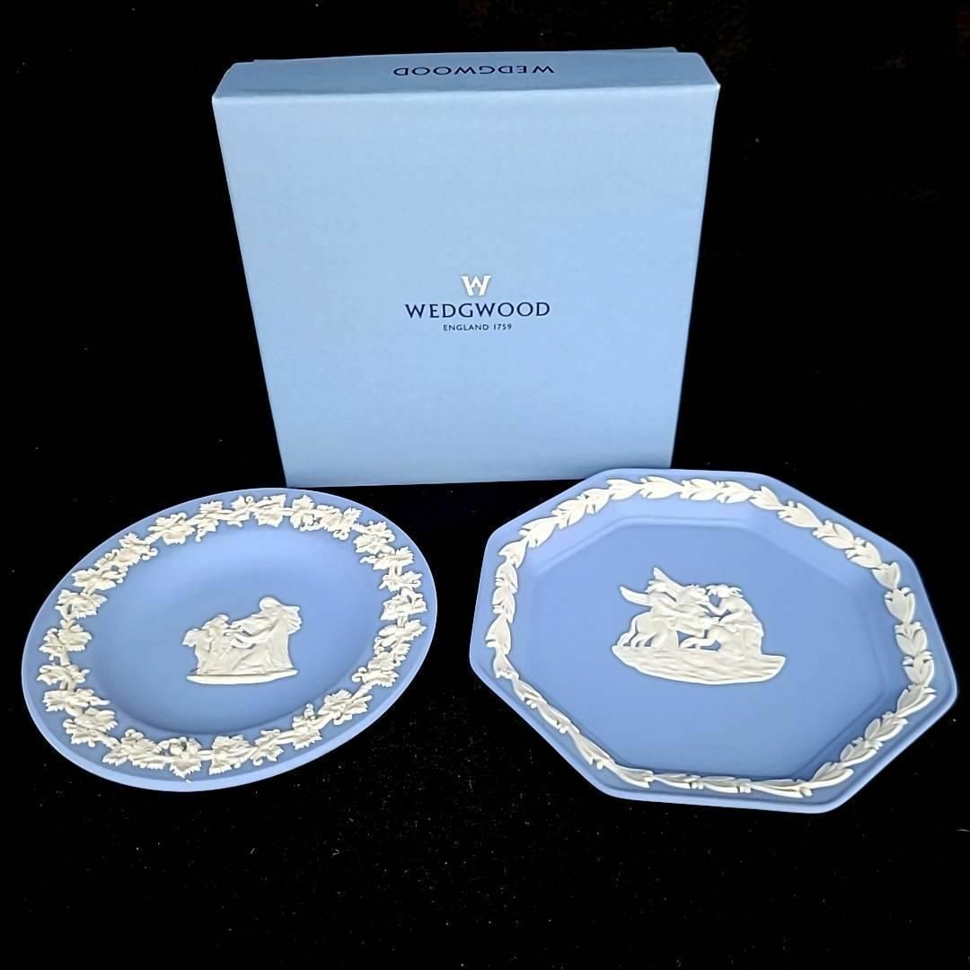 WEDGWOOD(ウェッジウッド)の●美品 ◆ ウェッジウッド　ジャスパー　小皿　2枚セット　箱つき インテリア/住まい/日用品のキッチン/食器(食器)の商品写真