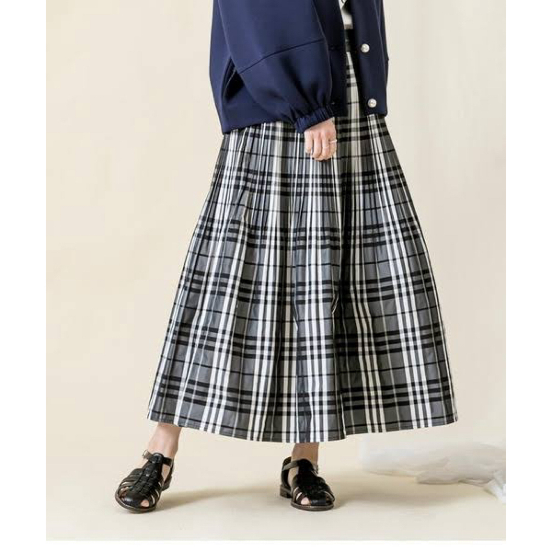 Gready Brilliant(グレディブリリアン)のグレディブリリアン タフタプリーツスカート レディースのスカート(ロングスカート)の商品写真