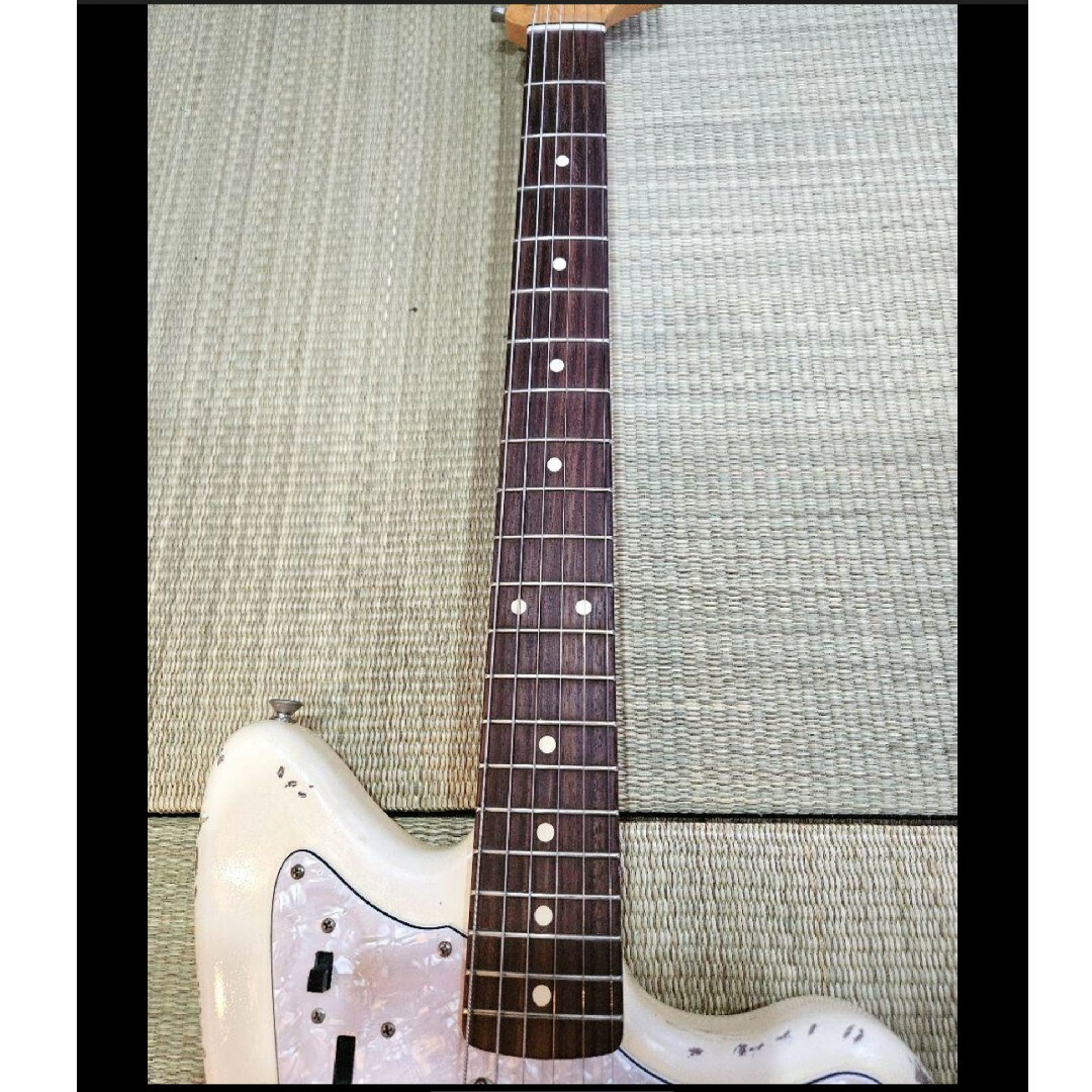 Fender(フェンダー)の本人同仕様Fender  INORAN Road Worn Jazzmaster 楽器のギター(エレキギター)の商品写真