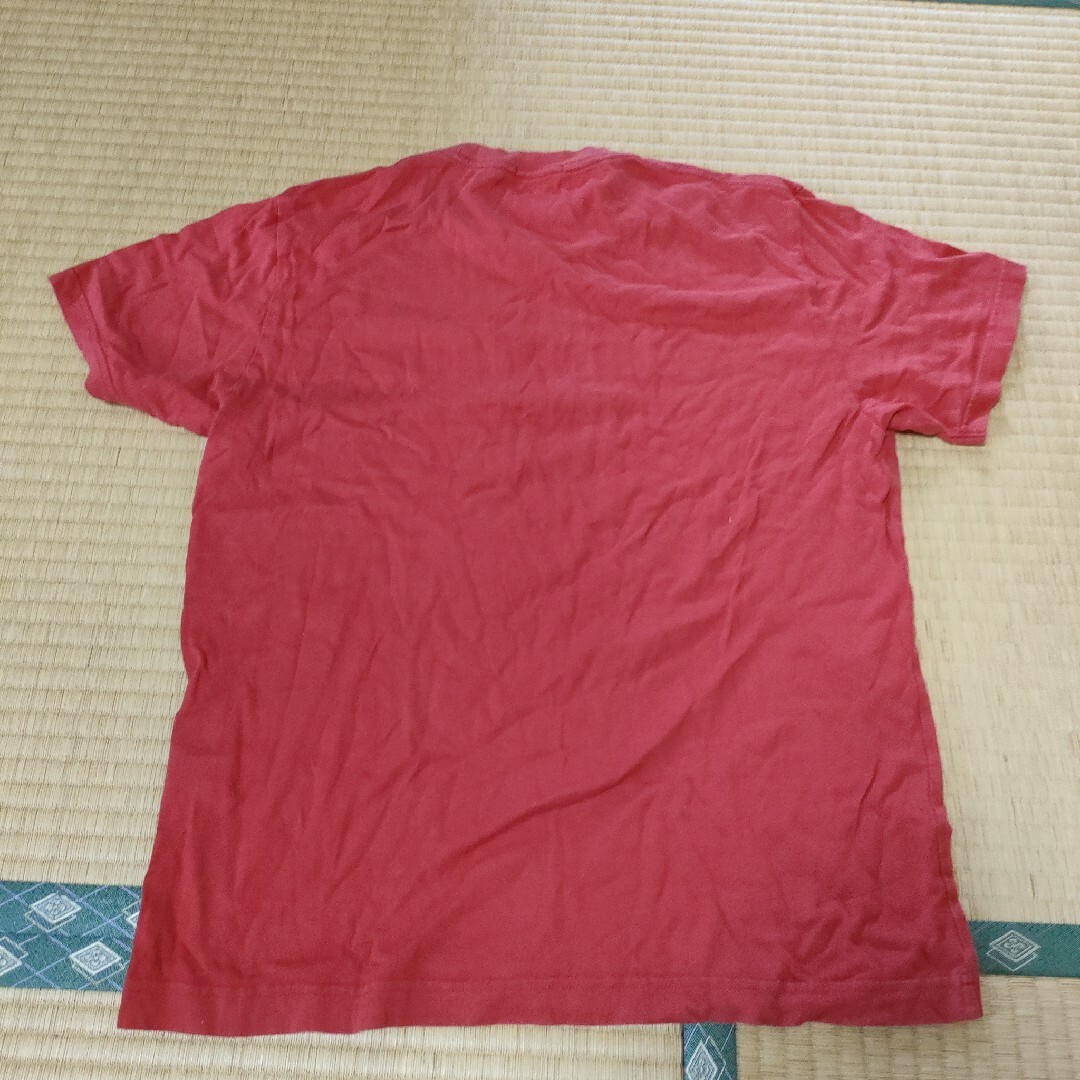 UNIQLO(ユニクロ)のユニクロ　Mサイズ 赤　レッド メンズのトップス(Tシャツ/カットソー(半袖/袖なし))の商品写真