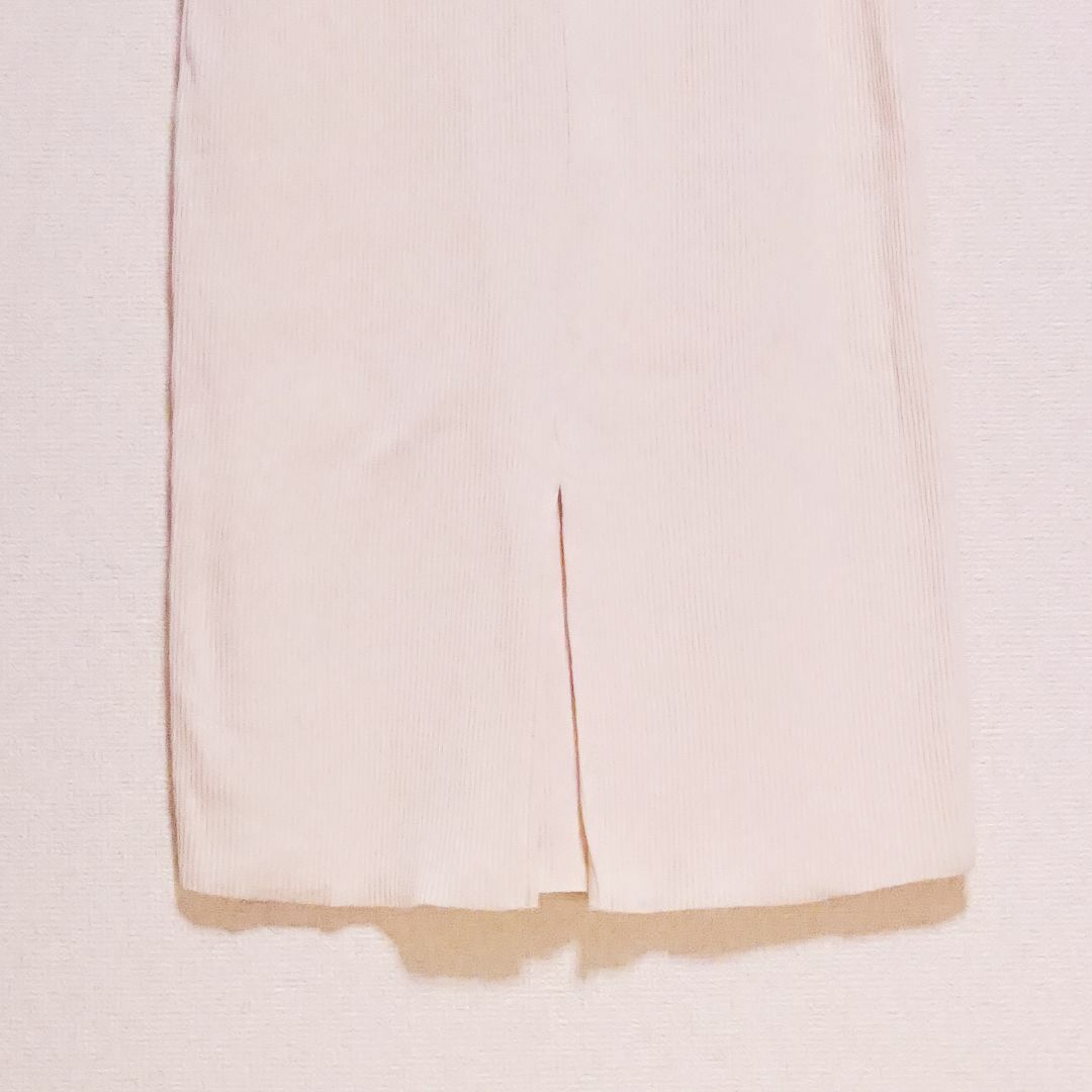 Discoat(ディスコート)のDiscoat ディスコート　タイト　リブ　ニット　ロングスカート　白　ホワイト レディースのスカート(ロングスカート)の商品写真