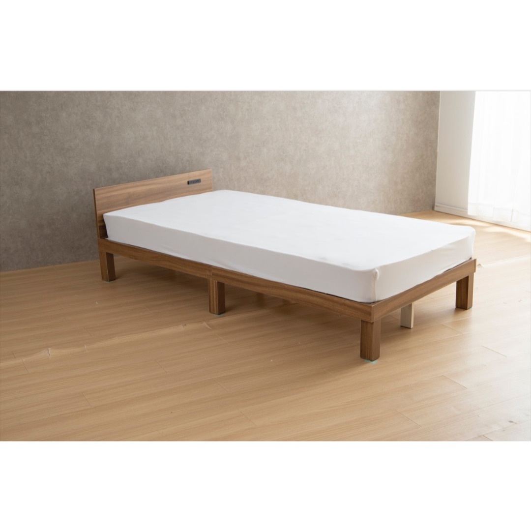 【新品未使用】コンセント付きすのこベッド 天然木 木製 シングル フレーム インテリア/住まい/日用品のベッド/マットレス(すのこベッド)の商品写真