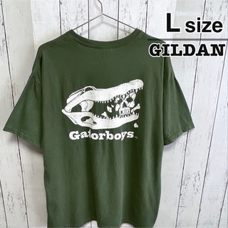 ギルタン(GILDAN)のUSA古着　GILDAN　Tシャツ　L　カーキグリーン　ワニ　Gatorboys(Tシャツ/カットソー(半袖/袖なし))