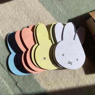 ミッフィー(miffy)の日本未発売 ミッフィー　付箋 miffy オランダ限定 お顔　ふせん(ノート/メモ帳/ふせん)